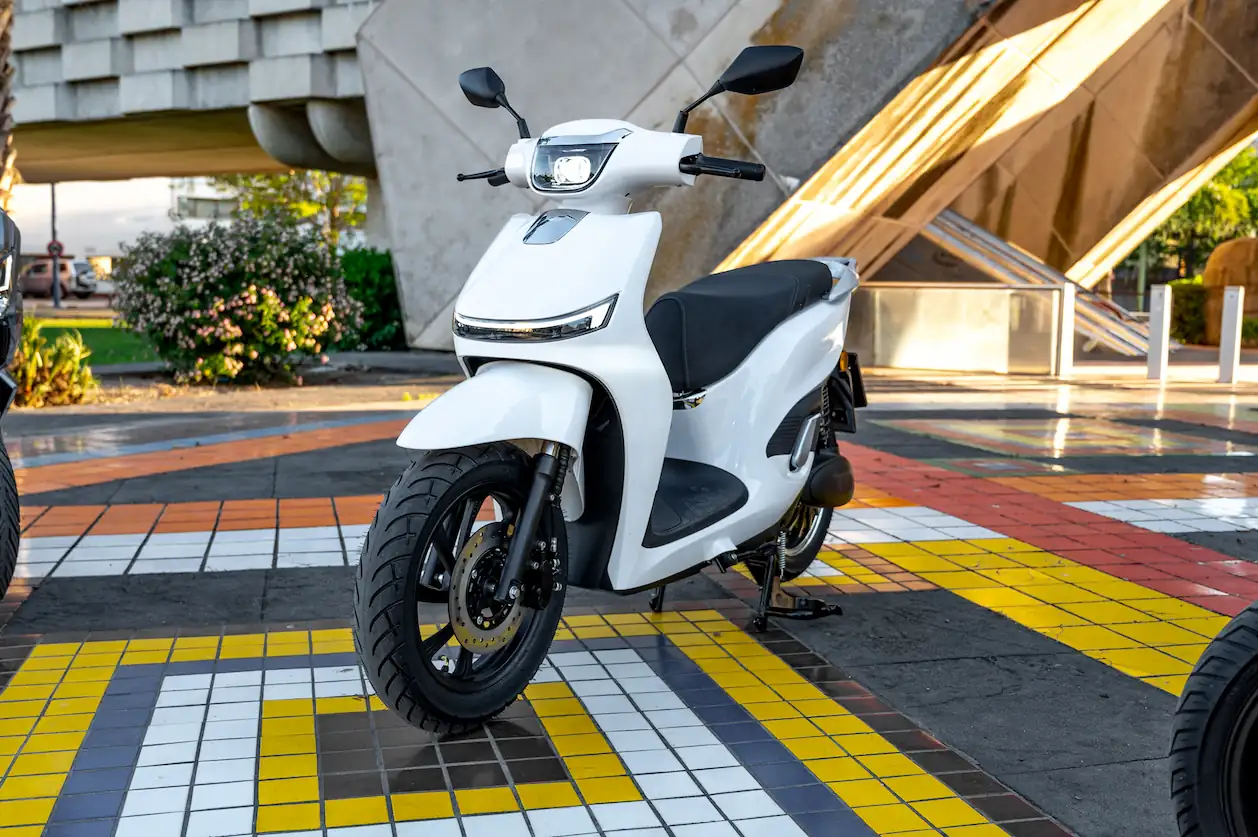 moto electrica peque&ntilde;a